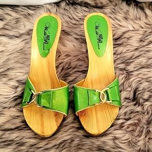 Wild Rose 7.5 heels 4 in